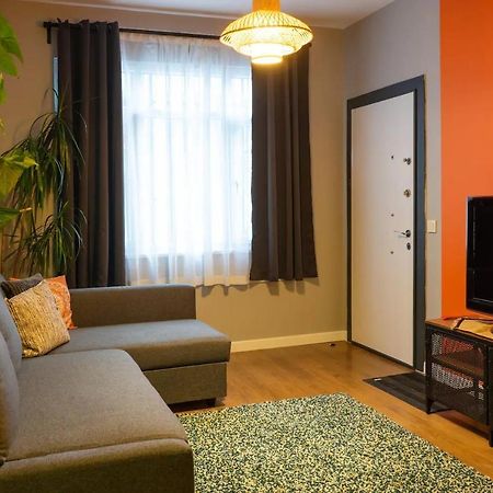 Cosy Flat With A Garden In Central Kadikoy Истанбул Екстериор снимка