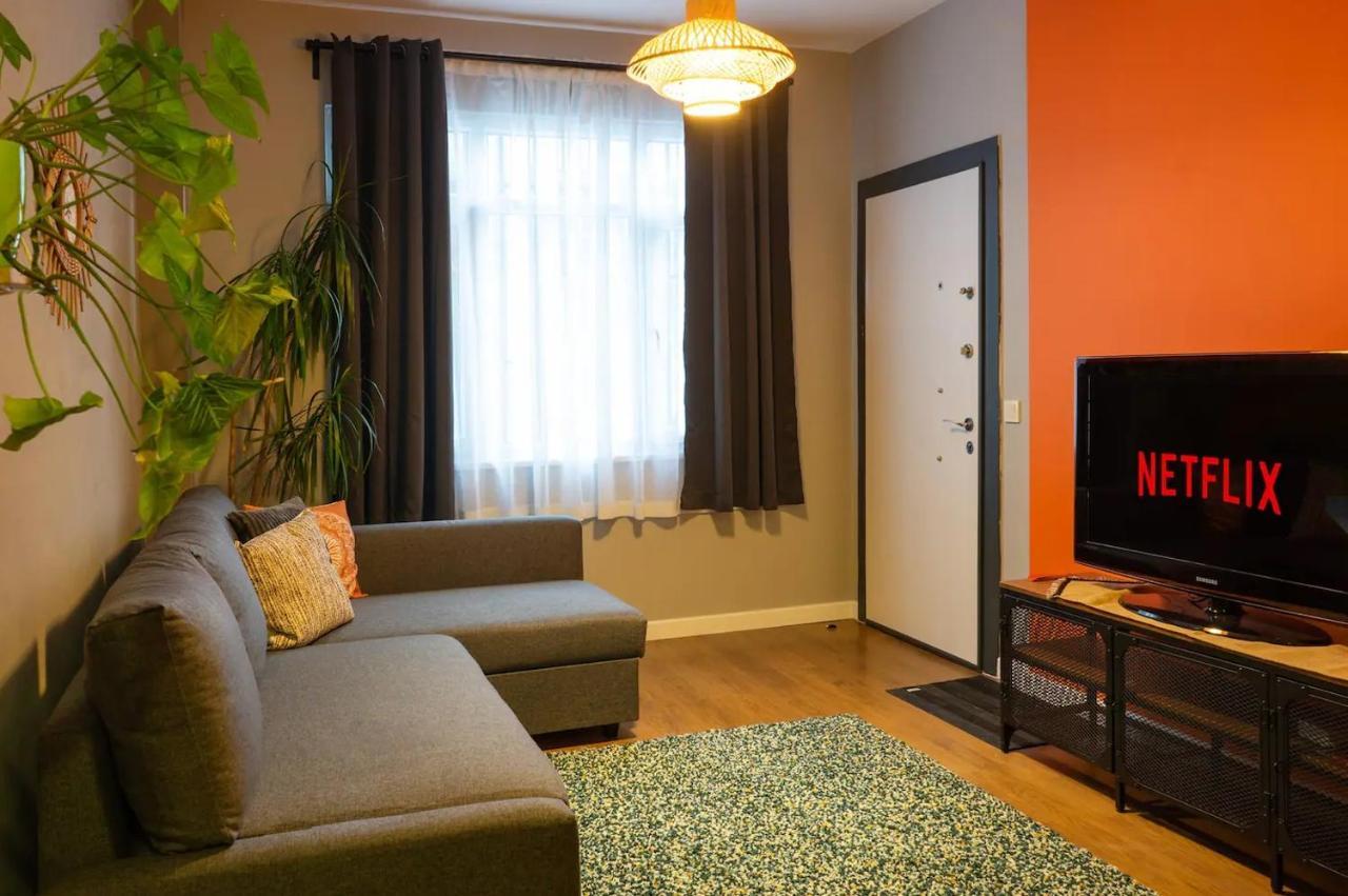 Cosy Flat With A Garden In Central Kadikoy Истанбул Екстериор снимка