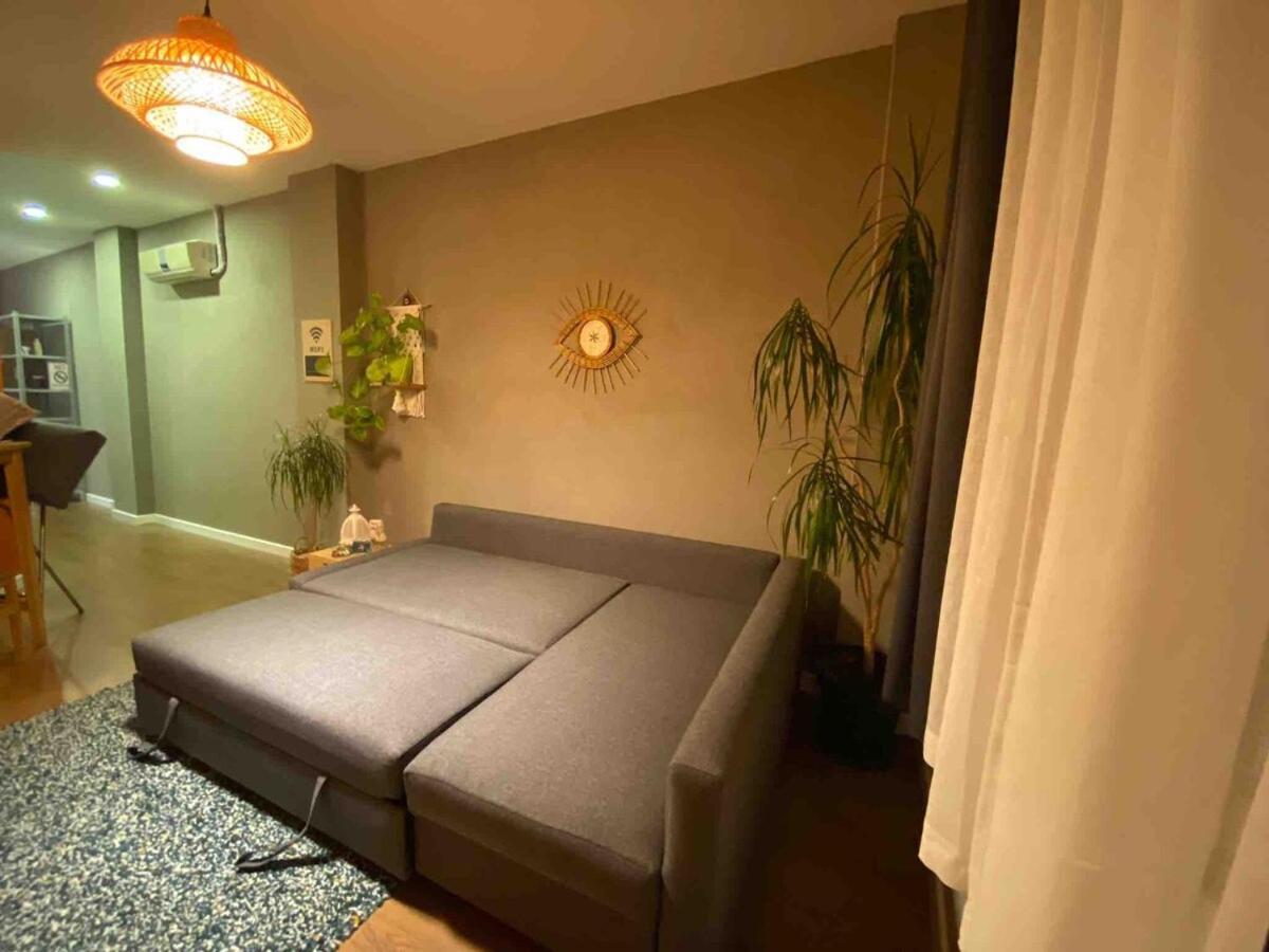 Cosy Flat With A Garden In Central Kadikoy Истанбул Екстериор снимка